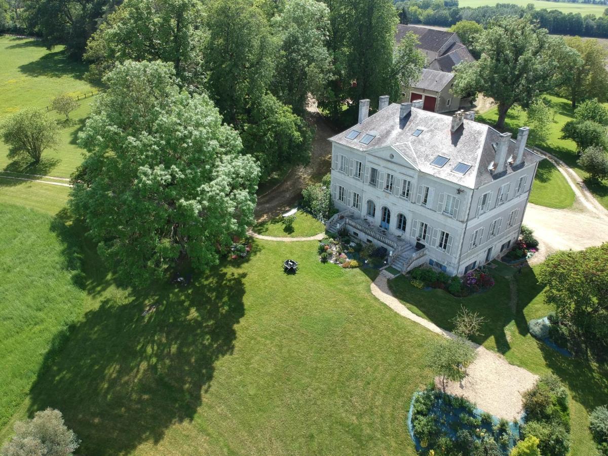B&B Chateau De Preuil Vallenay Exteriör bild